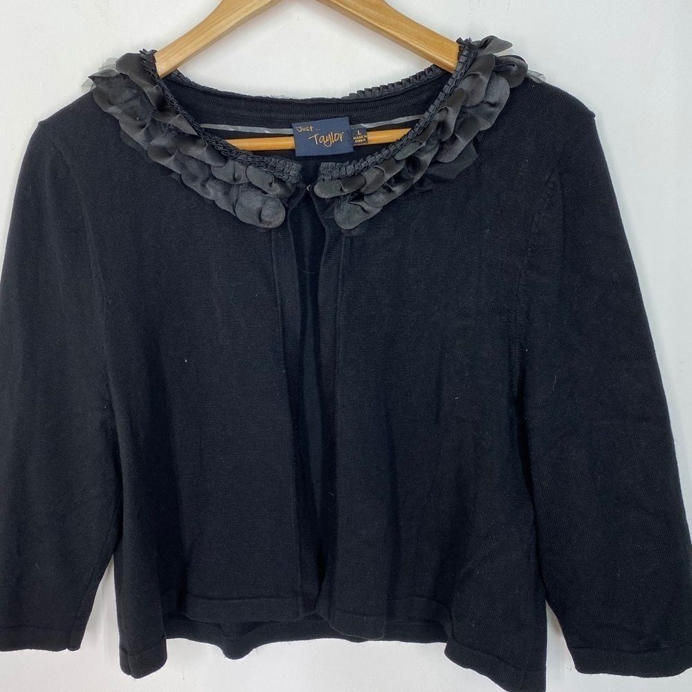 Black 3/4 Sleeve Cardigan w Ruffle Collar Large